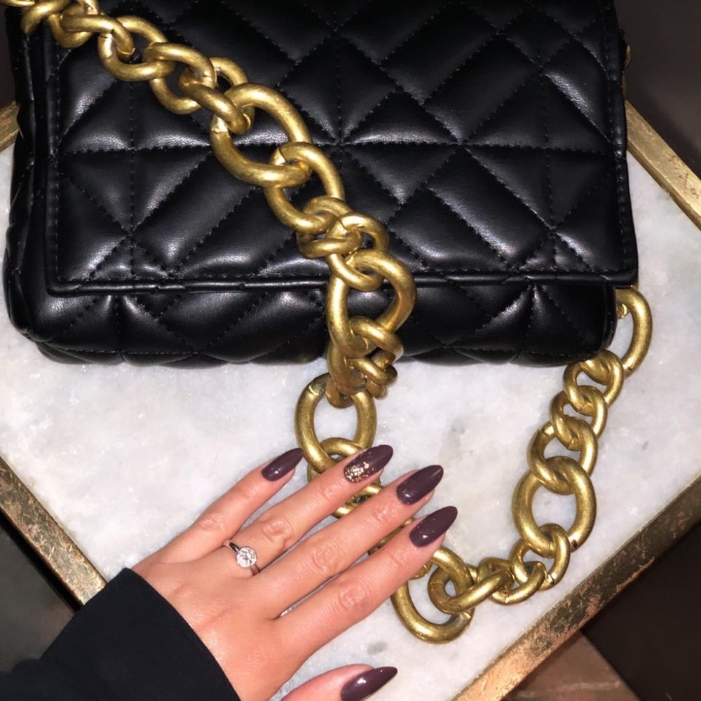 Zara Black Quilted Chain Strap Shoulder Bag